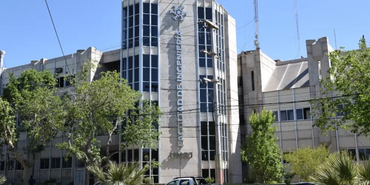 Alianza clave: la UNSJ firmó un convenio para que estudiantes realicen pasantías y cursen en una planta industrial