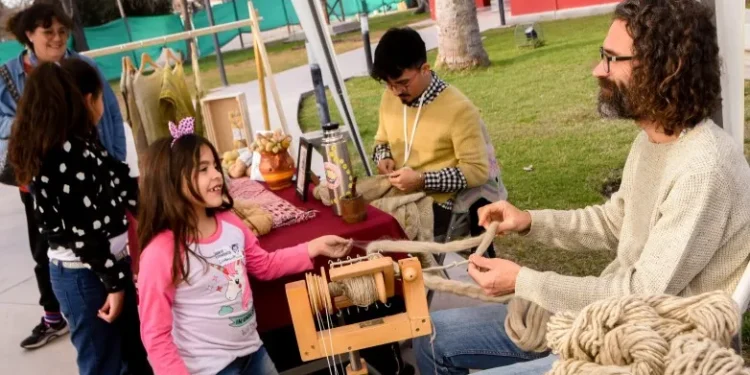El Mercado Artesanal invita a aprender nuevos oficios durante el mes de agosto en San Juan