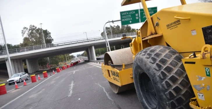 Renovación histórica: avanzan las obras de repavimentación en la Avenida de Circunvalación