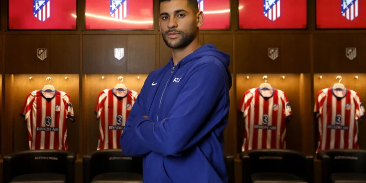 Atlético de Madrid presentó oficialmente a Cristian «Cuti» Romero como nuevo refuerzo