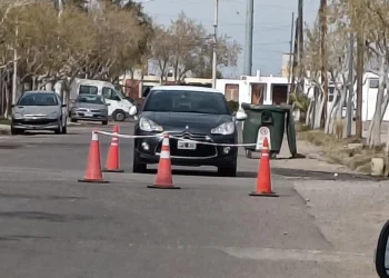 Confuso episodio en Rivadavia: pelea en una fiesta, ladrillazo en la cabeza, auto abandonado y una denuncia bajo sospecha