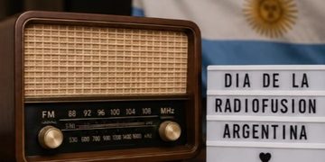 Día de la Radiodifusión Argentina: 106 años de «Los locos de la azotea» y la huella histórica de Radio Colón, la pionera privada del país