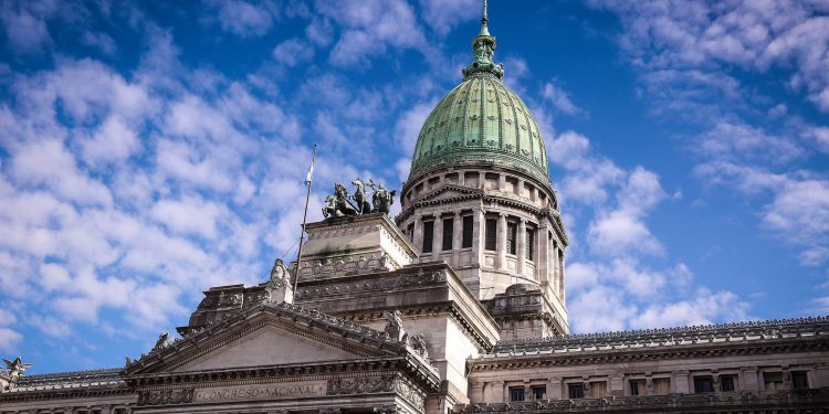 Debate clave en el Congreso: el Senado trata la reforma sobre propiedad privada con modificaciones sustanciales