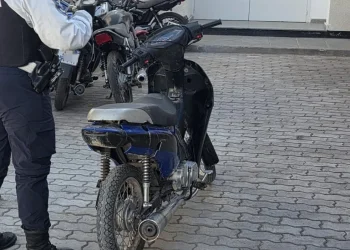 Incautan en Sarmiento una moto robada en 2023: tenía el número de motor limado y la patente cambiada