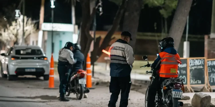 La Policía de San Juan desplegó intensos operativos preventivos con 69 detenidos en el Gran San Juan y el Este