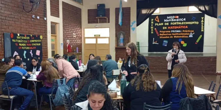 El programa «Modo Matemática» desembarca en los departamentos alejados con capacitación para docentes