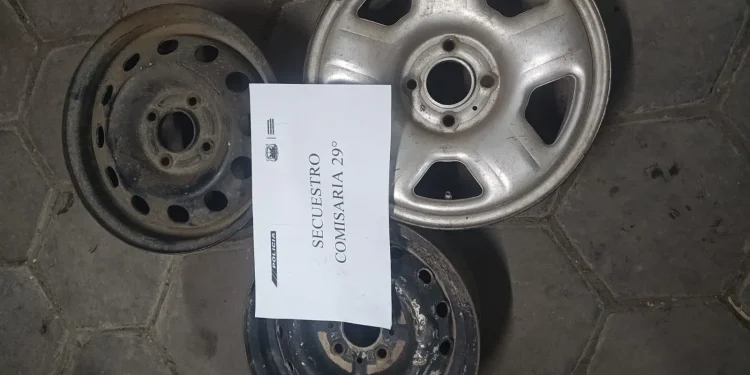 Desbarataron a dos ladrones tras robar en una panadería de Capital y recuperaron elementos de otros hechos delictivos