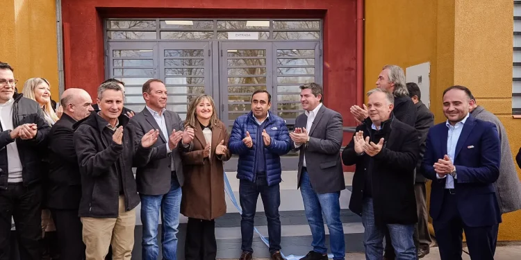 Marcelo Orrego anunció en Iglesia la construcción del primer parque solar híbrido comunitario de San Juan