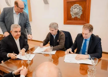 Santilli y Caputo viajaron a Catamarca para avanzar en una agenda de trabajo con las provincias