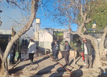 Incendio en Rawson: son 20 las personas damnificadas y el Municipio coordina un operativo de emergencia para brindarles resguardo