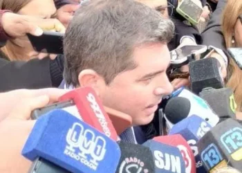 Marcelo Orrego entregó más de 3.000 notebooks a docentes y apuntó contra el peronismo por no respaldar el plan