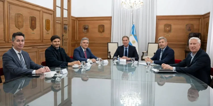 El Gobierno nacional recibió a los gobernadores de la Región Centro en Casa Rosada