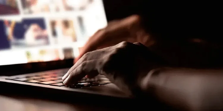 Alerta internacional: condenaron en San Juan a un hombre por distribuir material de abuso infantil en Facebook