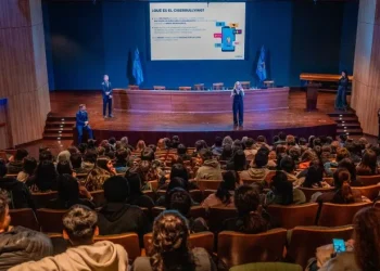 El Ministerio Público reforzó la prevención del grooming con talleres sobre ciberdelitos para estudiantes sanjuaninos