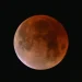 Espectáculo en el cielo sanjuanino: la Luna se tiñó de rojo durante la madrugada en un eclipse histórico