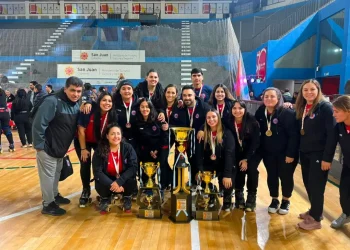 Fiesta tricolor: Hispano Azul venció a Hispano y se consagró campeón del Torneo Nacional de Mamis