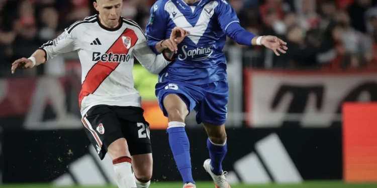​Se le escapó en el final: River ganaba en el Monumental, pero Vélez reaccionó y se lo empató