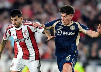 Superclásico por un sanjuanino: River y Boca disputan el fichaje del defensor Francisco Álvarez