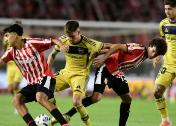 Boca va por su primer triunfo en el Torneo Clausura frente a Estudiantes en Parque Patricios
