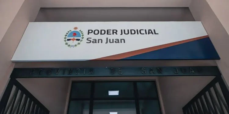 Se hacían pasar por empresarios y pagaban con cheques sin fondos: cayeron los 7 acusados de una megaestafa