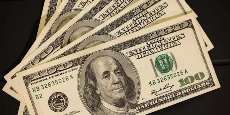 El dólar oficial bordeó los $1.500 y el mercado anticipa mayor demanda de cobertura hacia 2027