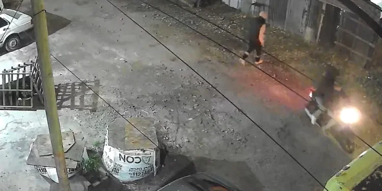 Tragedia en el Conurbano: fueron a reclamar que dejaran de vender droga en el barrio y los atacaron a tiros en Lanús