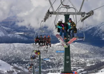 Balance de CAME: más de un millón de turistas viajaron por el país durante el fin de semana largo y gastaron $246.000 millones