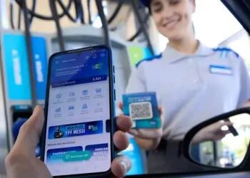 Revolución financiera: YPF habilitó la compra de acciones desde su app para que cualquier usuario pueda ser socio de la petrolera