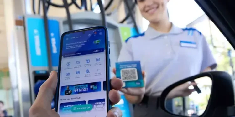 Revolución financiera: YPF habilitó la compra de acciones desde su app para que cualquier usuario pueda ser socio de la petrolera