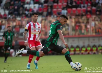 San Martín reaccionó a tiempo y se trajo un valioso empate de su visita a Tucumán