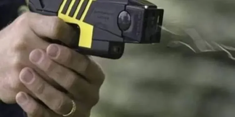 Más pistolas Taser en las calles sanjuaninas: cómo actúan en el cuerpo y el plan de capacitación policial