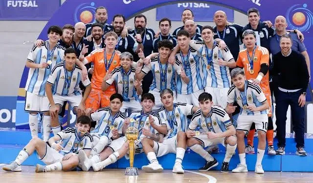 ¡Tricampeones de América! La Selección Argentina Sub-17 de futsal venció a Brasil en el alargue y se consagró en Paraguay