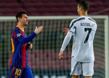 El conmovedor gesto de Cristiano Ronaldo con Lionel Messi tras el fallecimiento de su padre