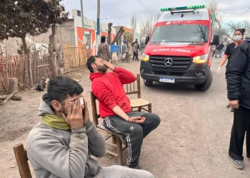 Jornada crítica por el Zonda en San Juan: Bomberos sofocó 45 focos de incendio y hubo familias afectadas en Pocito