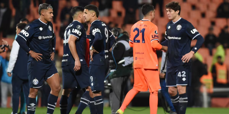 Independiente Rivadavia rozó la hazaña, pero cayó en los penales ante Fluminense y se despidió de la Libertadores