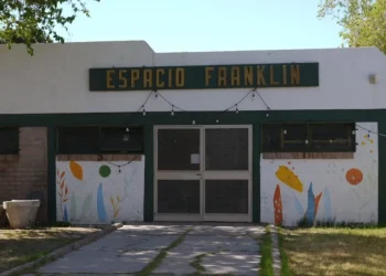 Robaron en el teatro Espacio Franklin de Rawson: violentaron los accesos y se llevaron costosos equipos de sonido