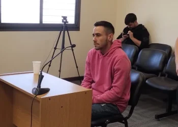 Quedó imputado el cantante Juan Cruz Rufino por la presunta estafa con la venta de un lote