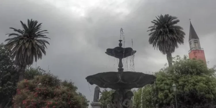Tras el viento Zonda, el tiempo en San Juan da un giro: pronostican chaparrones, ráfagas del sur y descenso de temperatura para este jueves
