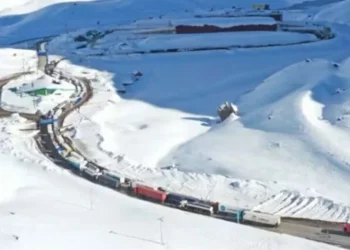 Reabrió el Paso Cristo Redentor: cruzaron más de 1.300 camiones hacia Chile en la primera jornada