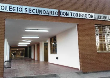 Alarma y evacuación en Albardón por una falsa amenaza de bomba: fue una llamada en broma hecha por un alumno de 13 años
