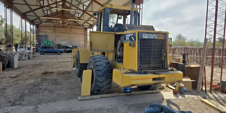 Tragedia laboral en Ullum: un operario murió aplastado por la pala de una máquina dentro de una finca