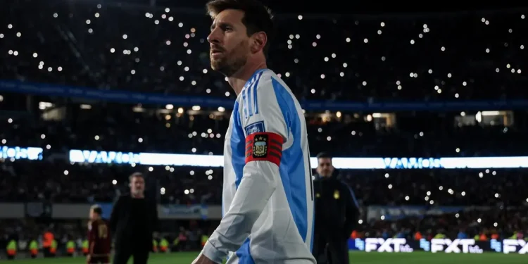 Furor absoluto por el adiós del Diez: se agotaron en menos de dos horas las entradas para el último partido de Messi en el Monumental