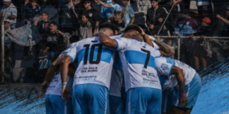 A un paso de la gloria: Del Bono venció a Villa Obrera, trepó a la cima y definirá el ascenso en el Estadio del Bicentenario