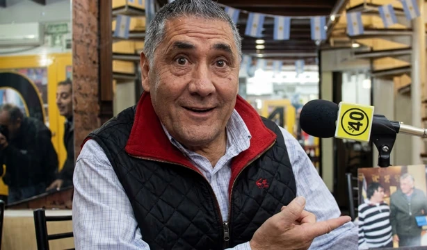 Violenta emboscada en la madrugada: golpearon al periodista Antonio Canales para robarle una camioneta 0km y la Policía la recuperó tras una persecución