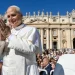 El papa León XIV respaldó seis proyectos multisectoriales frente al avance de la inteligencia artificial y pidió no delegar decisiones humanas a algoritmos