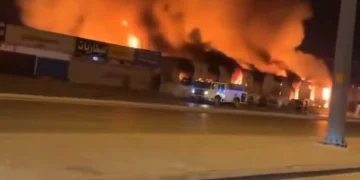 Alerta máxima en Arabia Saudita: ataque aéreo y explosiones en las inmediaciones del aeropuerto internacional de Riad