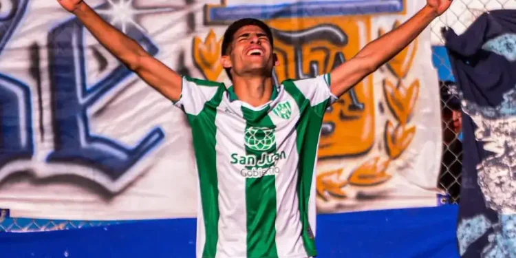 Desamparados se quedó con el clásico en Villa Krause: venció 2-1 a Unión con doblete de Goria y acaricia la clasificación