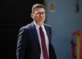 Tensión diplomática por Malvinas: el primer ministro británico aseguró que su gobierno será «implacable» en la defensa de las islas