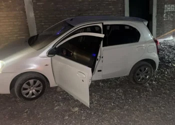 Persecución y detención en Chimbas: robaron un auto en Capital y los atraparon tras un escape por varios barrios