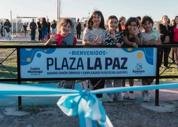 Transformación barrial en Rawson: inauguraron la renovada Plaza La Paz en el Barrio Los Plásticos